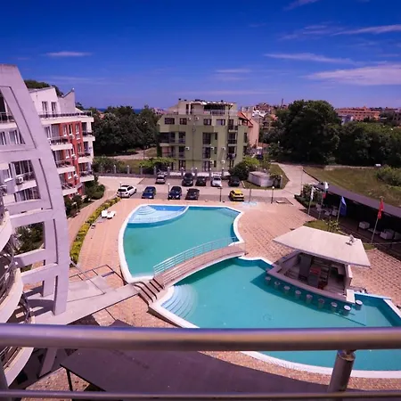Emberli Penthouse Appartement *